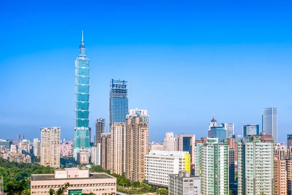 Panorâmica da cidade de Taipei ao nascer do sol — Fotografia de Stock