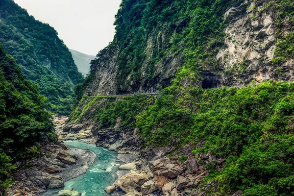 Taroko Gorge e Trilha Caminhada de Jhuilu Trilha Velha no Parque Nacional de Taroko — Fotografia de Stock