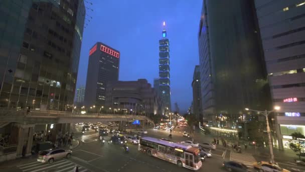 황혼에 타이베이 세계 무역 센터 — 비디오