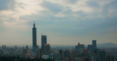 Zaman ayarlı. Tayvan 'ın Taipei şehrinin havalimanı