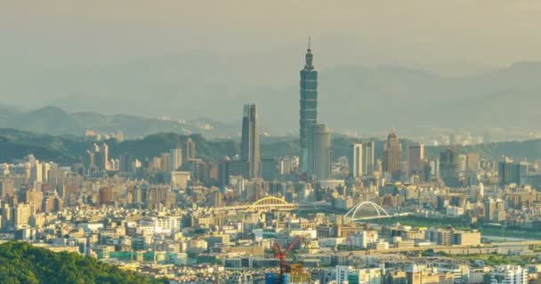 Ciudad de Taipei de día a noche (sin parpadeos ) — Vídeo de stock