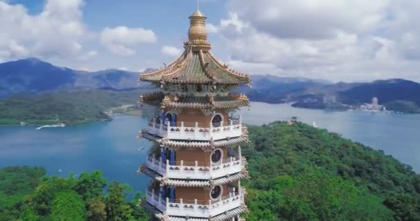 Вид Воздуха Cien Pagoda Наньтоу Тайвань Пагода Pacien Sun Moon — стоковое видео