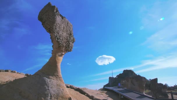 Queen's head kámen na Yehliu Geopark, nová Tchaj-pej — Stock video