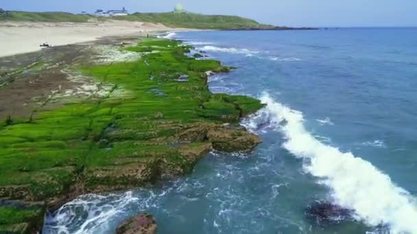 Foto Aérea Arrecife Verde Lao Mei Día Soleado Taiwán New — Vídeos de Stock