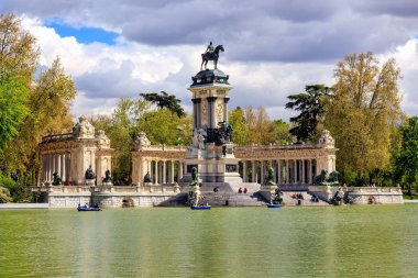 Madrid, İspanya 'daki Alfonso XII Parkındaki 