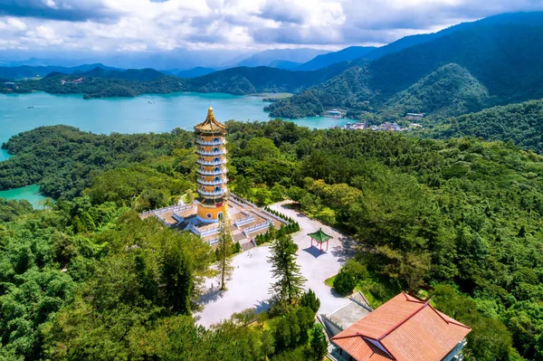 Flygfoto Över Cien Pagoda Nantou Taiwan Pacien Pagoda Sun Moon — Stockfoto