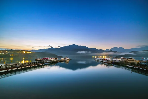 Dramatiskt Solljus Vid Chaowu Wharf Sun Moon Lake Taiwan — Stockfoto