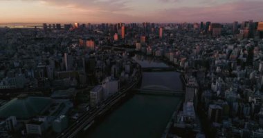 Tokyo, Tokyo, Japonya üzerinde uçuyor. 