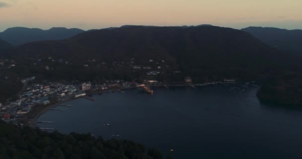 Bryggan Över Sjön Kawaguchiko Bergslandskap Japan — Stockvideo