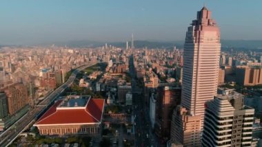 Taipei Ana İstasyonunun İHA görüntüsü