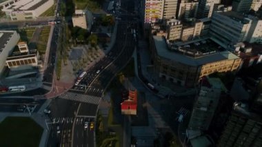 Taipei Ana İstasyonunun İHA görüntüsü