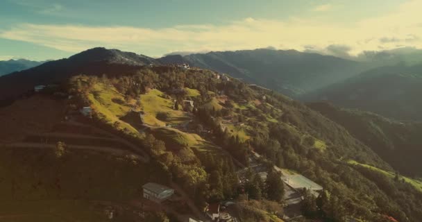 Vista Aérea Montaña Cingjing Taiwán — Vídeos de Stock