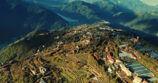 Tayvan Daki Cingjing Dağı Nın Havadan Görünüşü — Stok video