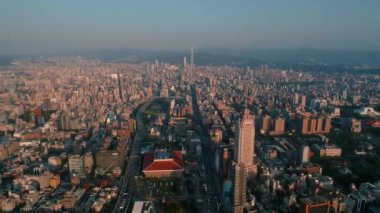 Taipei Ana İstasyonunun İHA görüntüsü