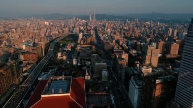 Taipei Ana İstasyonunun İHA görüntüsü