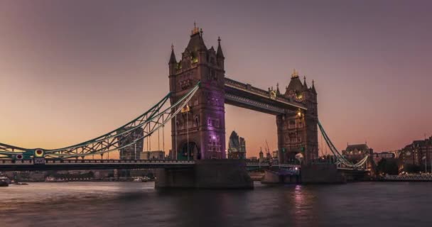 Tower Bridge Όμορφο Ουρανό Στο Λονδίνο Ηνωμένο Βασίλειο — Αρχείο Βίντεο