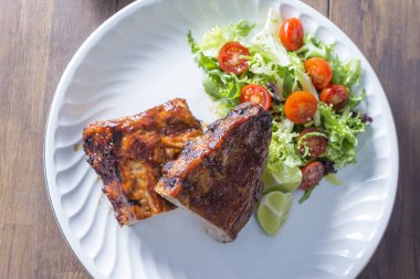 Barcecue soslu Domuz kaburga