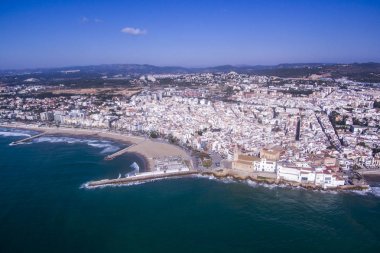 Sitges şehir. Havadan görünümü