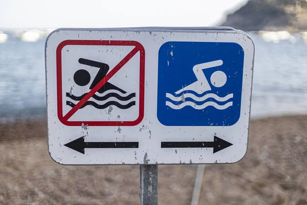 Niet Toegestaan Zwemmen Toegestaan Zwembord Het Strand — Stockfoto