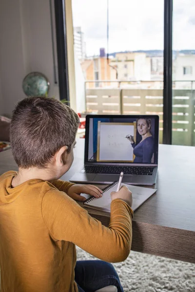 Petit Garçon Classe Virtuelle École Maison — Photo