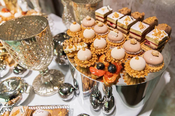 Sobremesas Com Frutas Mousse Biscoitos — Fotografia de Stock