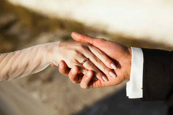Een Paar Kunt Handen Elkaar Zien Aanraken Sensueel — Stockfoto