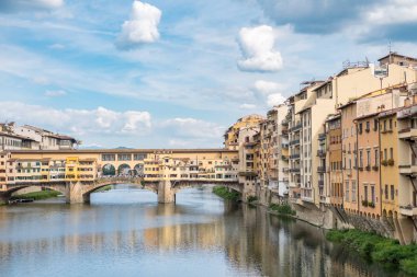 Ponte Vecchio, Floransa, İtalya Arno Nehri Köprüsü