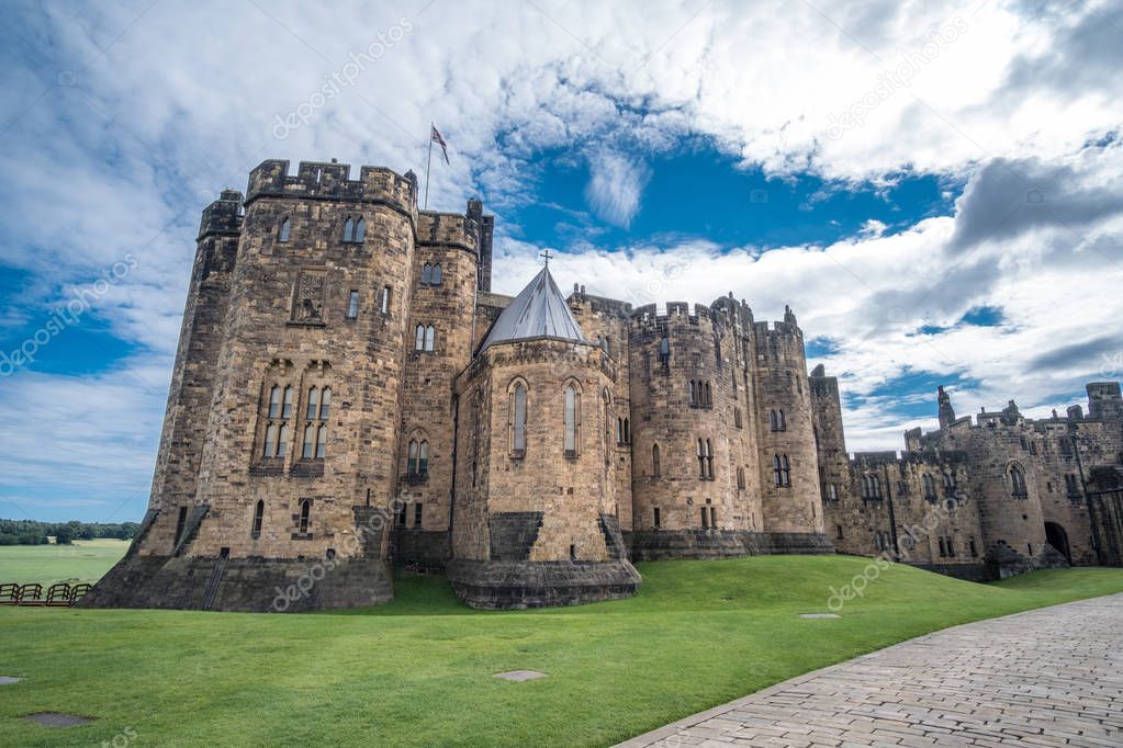 Alnwick Castle in Alnwick in the English county of Northumberland, United Kingdom. It is a location for films and programs.