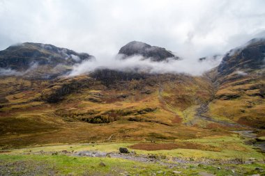 Doğal manzaralı dağ, orman İskoçya Highlands.