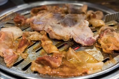 Izgara domuz ızgarası, Kore usulü.