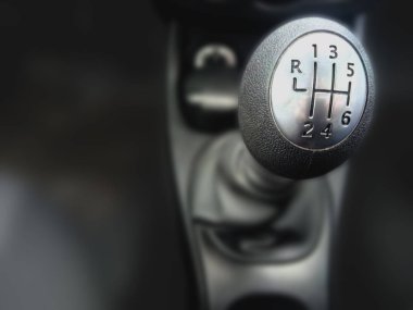 Kolu manuel altı-ileri şanzıman