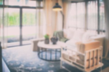 Arka plan bulanık iç oturma odası ile dekoratif lamba