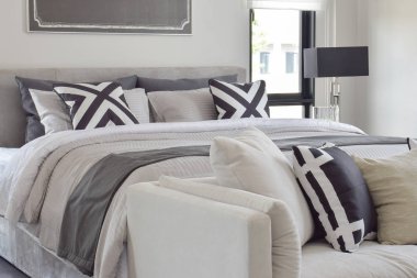 Modern klasik tarzı rahat kanepe yatak odası ile yatak takımları