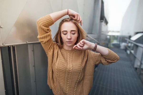 Portrait of nice looking blonde girl — Stock Photo, Image