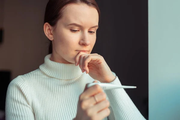 European Woman Checking High Temperature Thermometer Corona Virus Infection Symptoms — Stock Photo, Image