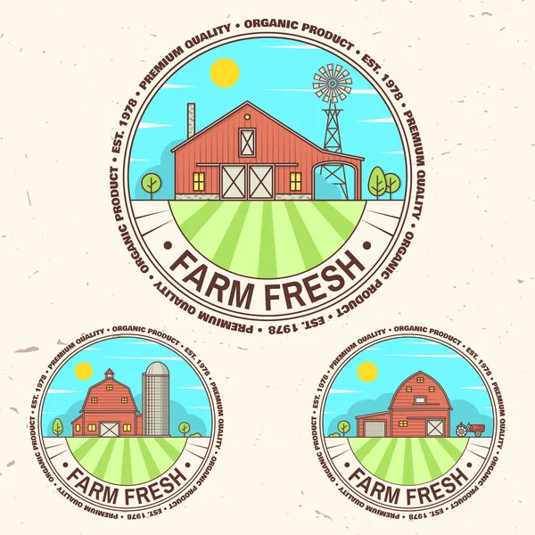 Insignia, etiqueta o signo de granja fresca en estilo vintage . — Vector de stock