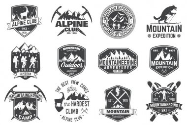 Dağcıların ve dağ siluet Vintage tipografi tasarımı.