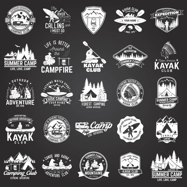 Ensemble d'insignes de canot, kayak et club de camping — Image vectorielle