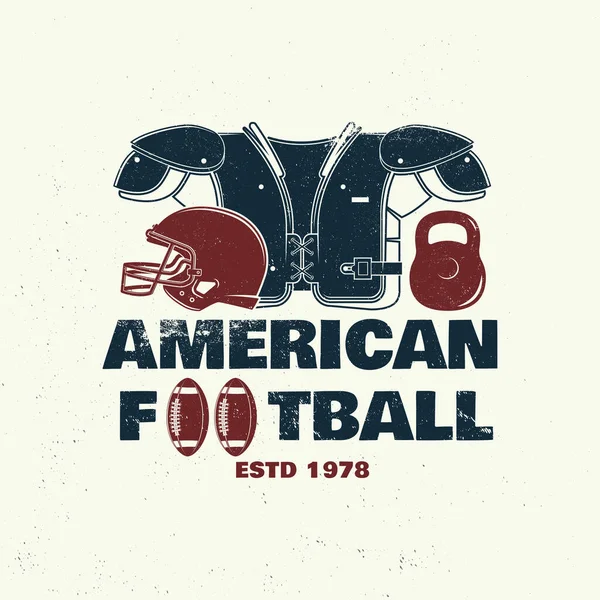 Emblema de futebol americano ou de rugby club. Vector. Conceito para camisa, logotipo, impressão, carimbo, T, patch. Design tipográfico vintage com bola de futebol americano e silhueta de capacete —  Vetores de Stock