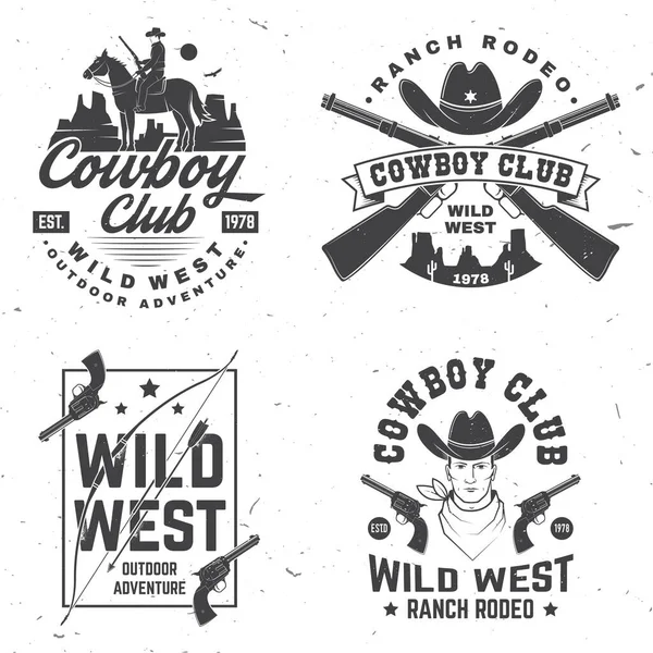 Il distintivo del Cowboy Club. Rodeo al ranch. Vettore. Concetto per camicia, logo, stampa, timbro, tee con cowboy e fucile. Design tipografico vintage con silhouette selvaggia del fucile occidentale e occidentale . — Vettoriale Stock