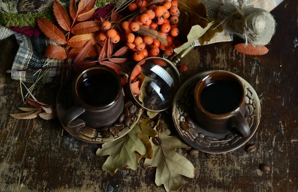 Brown ceramic coffee cups. — Stock Photo, Image