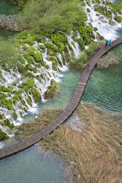 Primavera Fresca Vista Para Calçadão Plitvice Lakes Croácia 1979 Parque — Fotografia de Stock