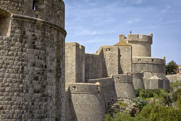 Vista Desde Fortaleza Dubrovnik Sobre Partes Fortificación Medieval Uno Puede —  Fotos de Stock