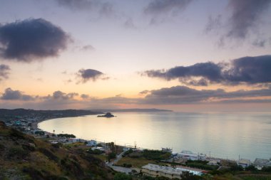 Güzel gün batımı Panoraması.