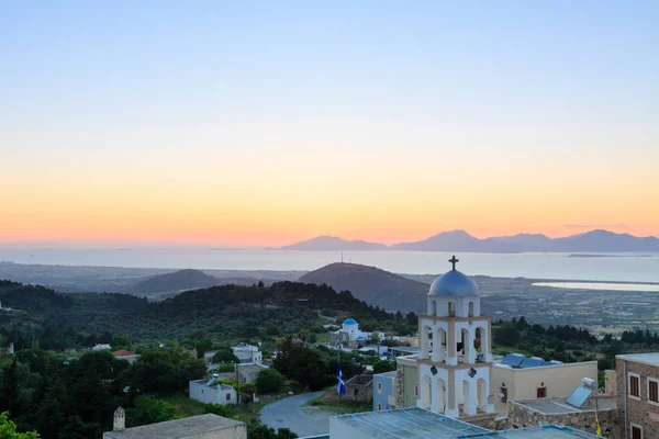 Zonsondergang vanuit Asfendiou dorp — Stockfoto