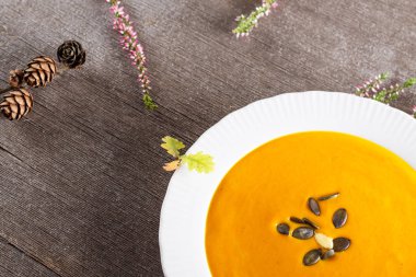 kabak çekirdeği ile kabak çorbası