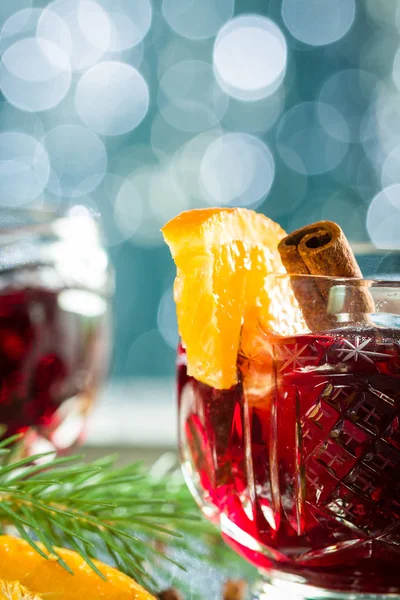 sıcak sıcak kırmızı şarap