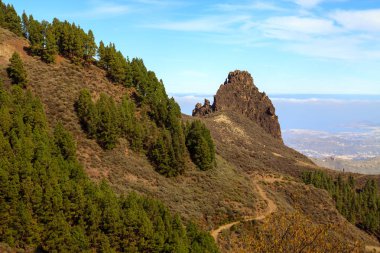 Gran Canaria ada volkanik dağların manzara.