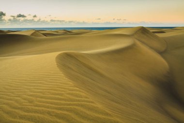 Sakinleştirmek ve yumuşak kum tepeleri Maspalomas içinde Gran Canaria.