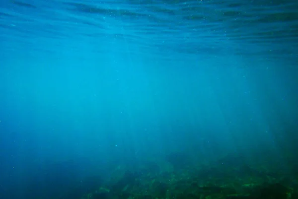 Groene Blauwe Toon Van Onderwater Rotsachtige Achtergrond — Stockfoto